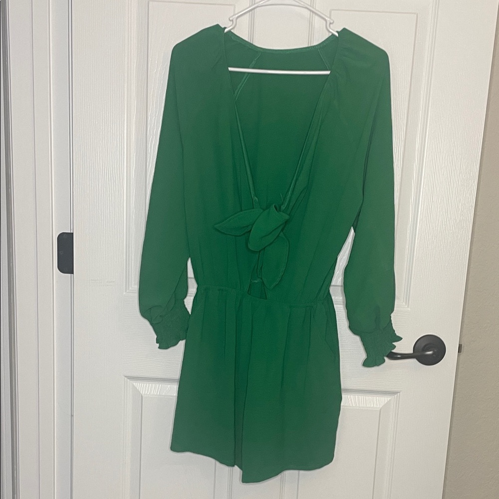Women’s Green Tie-Neck Long Sleeve Dress